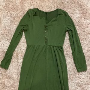 Woman’s maternity army green long dress